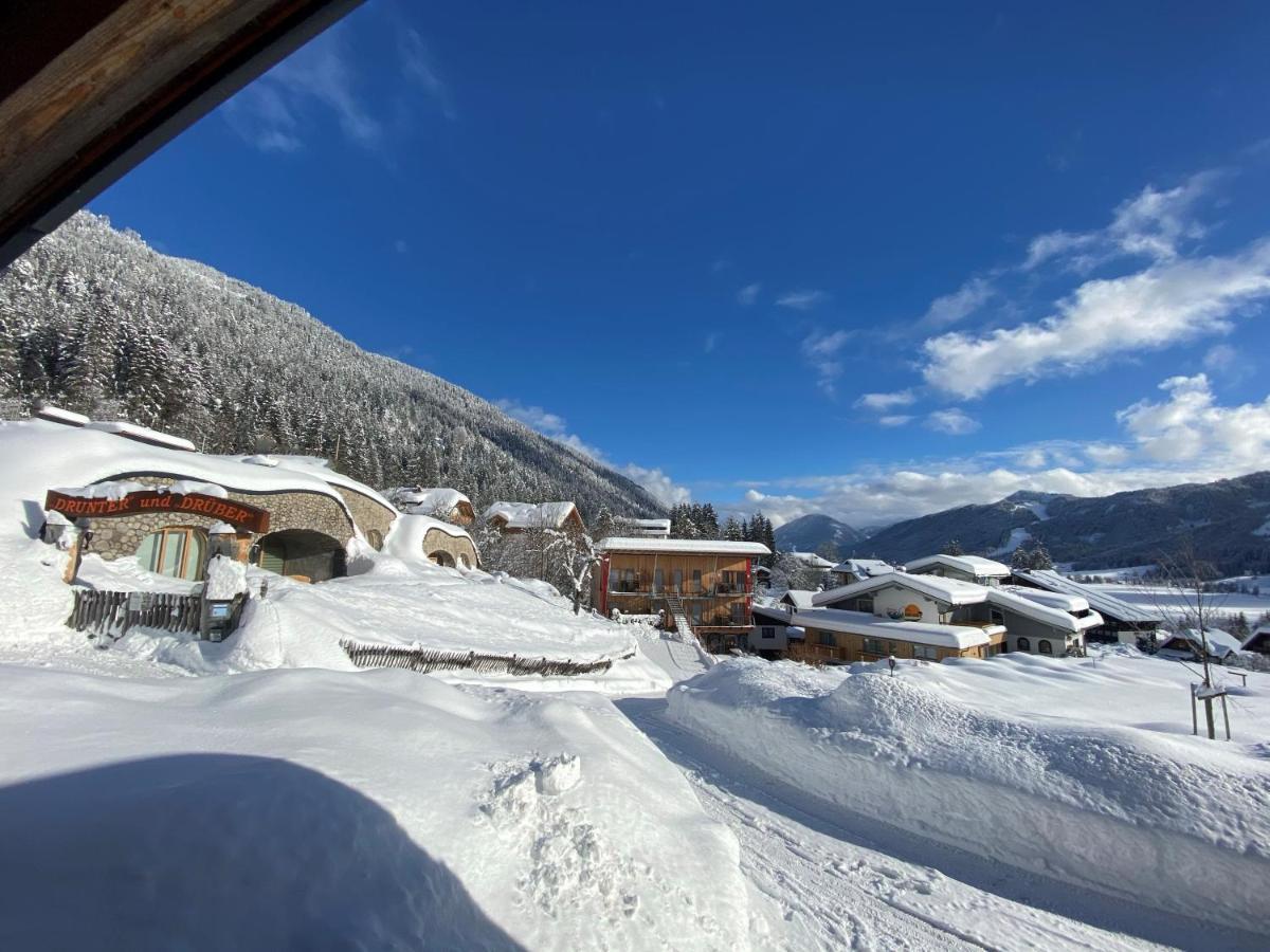 Erdhaeuser Und Apartments Mit Seeblick Und Alleinlage Weissensee Exteriör bild
