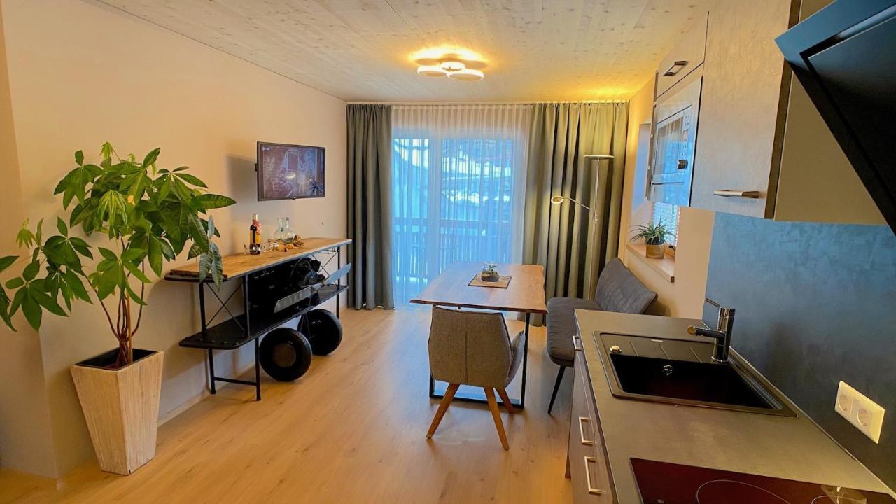 Erdhaeuser Und Apartments Mit Seeblick Und Alleinlage Weissensee Exteriör bild