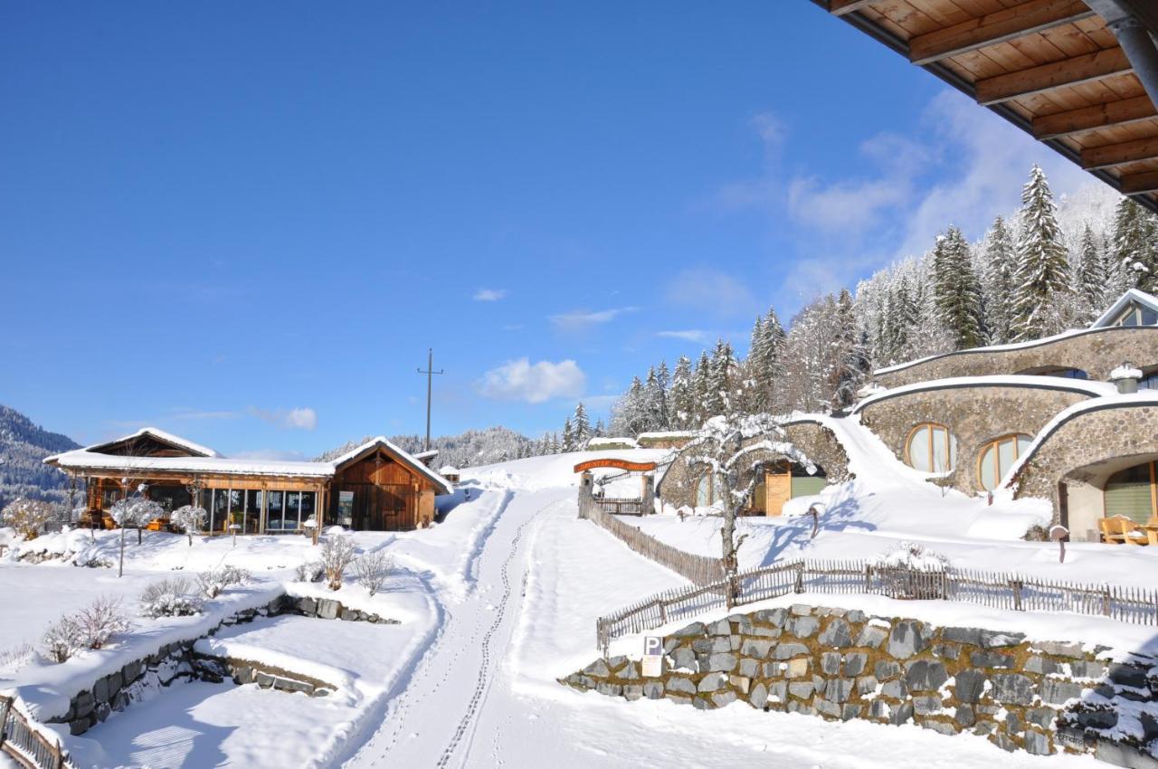 Erdhaeuser Und Apartments Mit Seeblick Und Alleinlage Weissensee Exteriör bild